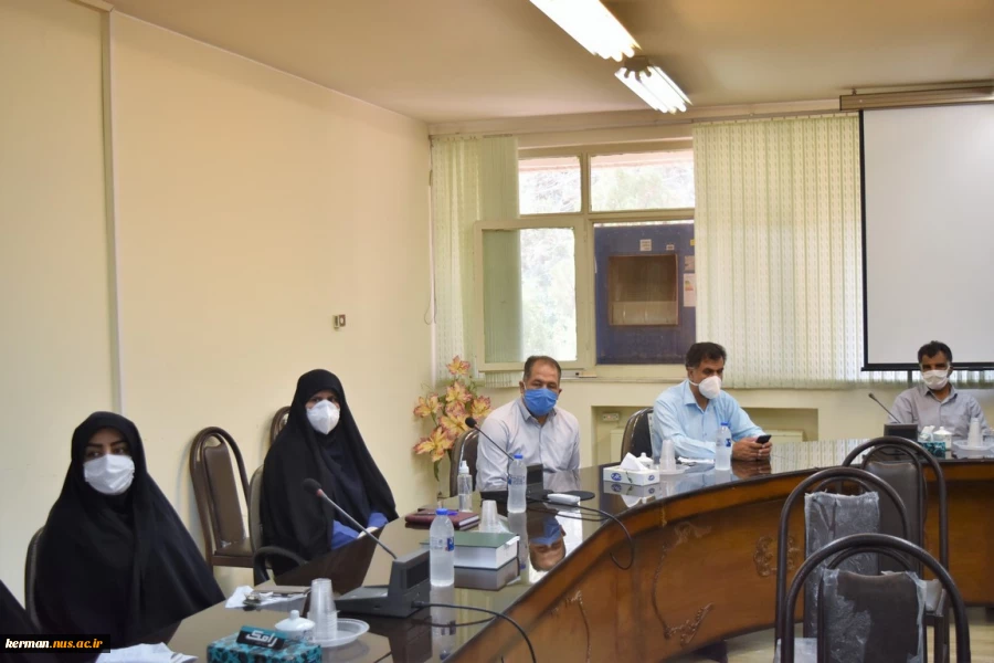 طرح کارمند یاری برای نخستین بار در دانشگاه فنی و حرفه ای استان کرمان اجرا می شود. 8