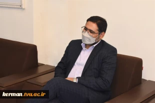 مدیرکل امنیتی و انتظامی استانداری کرمان:
دانشگاه فنی و حرفه ای در راستای رفع فقر اقتصادی و فرهنگی گام برمی‌دارد. 3