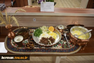 همزمان با ایام ا... دهه فجر برگزار شد:
جشنواره غذاهای سالم و سنتی استان کرمان  10