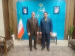 رئیس دانشگاه ملی مهارت در دیدار  با استاندار کرمان مطرح نمود:
سرفصل دروس دانشگاه ملی مهارت  با حضور نمایندگانی از بخش صنعت در شورای گسترش و برنامه ریزی این دانشگاه تدوین و تصویب می گردد. 2
