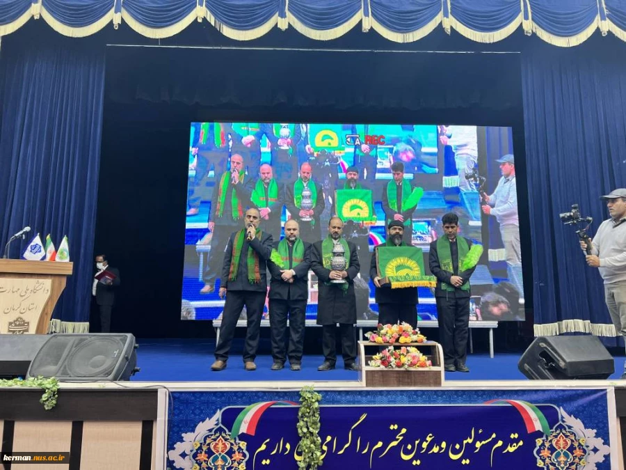 با حضور امام جمعه و نماینده ولی فقیه در استان کرمان، استاندار کرمان و سرپرست معاونت فرهنگی و دانشجویی   دانشگاه ملی مهارت:
غرس نهال به مناسبت هفته منابع طبیعی و روز درختکاری در دانشگاه ملی مهارت واحد استان کرمان 2