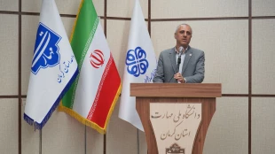 رییس دانشگاه ملی مهارت واحد استان کرمان در جریان برگزاری رویداد انرژی‌های نو و تجدیدپذیر اعلام کرد:  
دانشگاه ملی مهارت، با بهره‌گیری از اساتید مجرب و توانمند، آمادگی کامل برای ارائه آموزش‌های تخصصی، مشاوره، نصب و راه‌اندازی پنل‌های خورشیدی دارد. 3