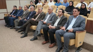 رییس دانشگاه ملی مهارت واحد استان کرمان در جریان برگزاری رویداد انرژی‌های نو و تجدیدپذیر اعلام کرد:  
دانشگاه ملی مهارت، با بهره‌گیری از اساتید مجرب و توانمند، آمادگی کامل برای ارائه آموزش‌های تخصصی، مشاوره، نصب و راه‌اندازی پنل‌های خورشیدی دارد. 3