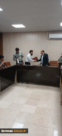 تقدیر از دانشجویان عضو تیم اجرایی رویداد دانش مهارت و فناوری در مرکز رشد دانشگاه ملی مهارت.