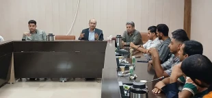 تقدیر از دانشجویان عضو تیم اجرایی رویداد دانش مهارت و فناوری در مرکز رشد دانشگاه ملی مهارت. 5