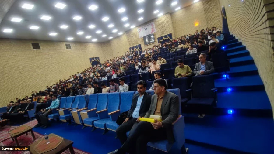 کارگاه آموزشی امنیت سایبری با تمرکز بر  مسیر شغلی و آموزشی امنیت سایبری و چالش های آموزشی امنیت سایبری  در دانشگاه ملی مهارت واحد استانی کرمان برگزار شد 7