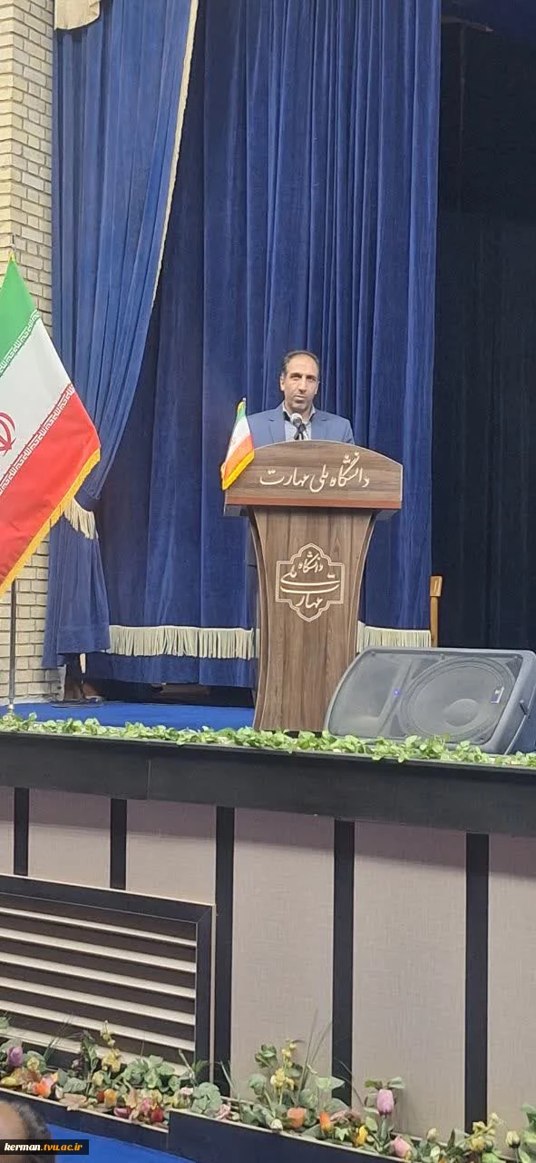 رئیس دانشگاه ملی مهارت واحد استانی کرمان:
 دانشجویان، ولی‌نعمتان  دانشگاه هستند 2