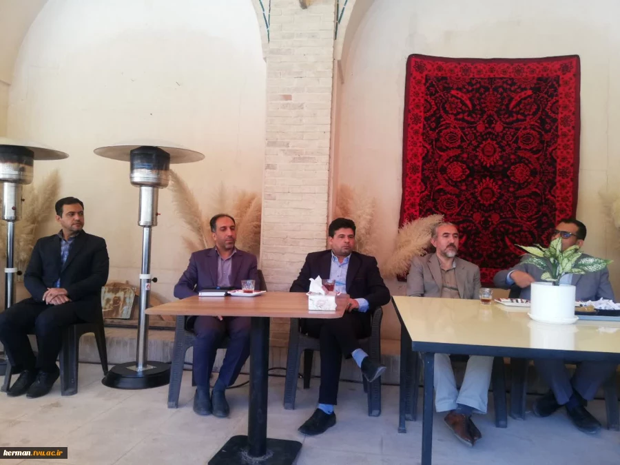 به کوشش انجمن علمی هنر مهراز برگزار شد:
 نشست تخصصی با محوریت خانه های ارزشمند تاریخی شهر کرمان 2