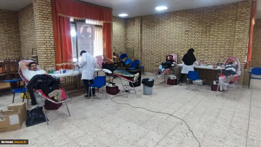 اهدای بیش از ۱۲ هزار cc خون دانشگاهیان دانشکده شهید چمران کرمان به بیماران نیازمند 3