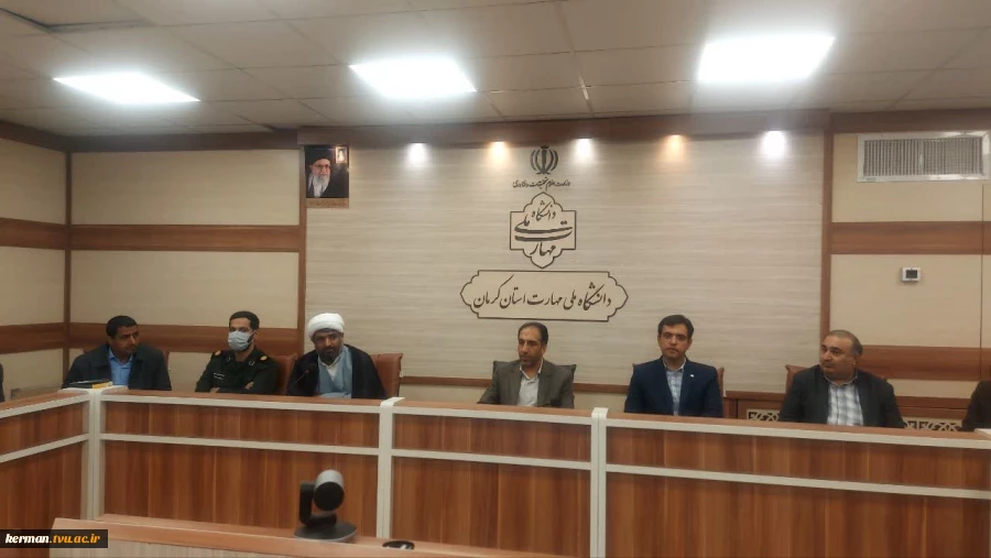 نشست تبیینی گرامیداشت هفته بسیج با حضور جمعی از دانشگاهیان بسیجی دانشگاه ملی مهارت _ واحد استانی کرمان، برگزار شد 2