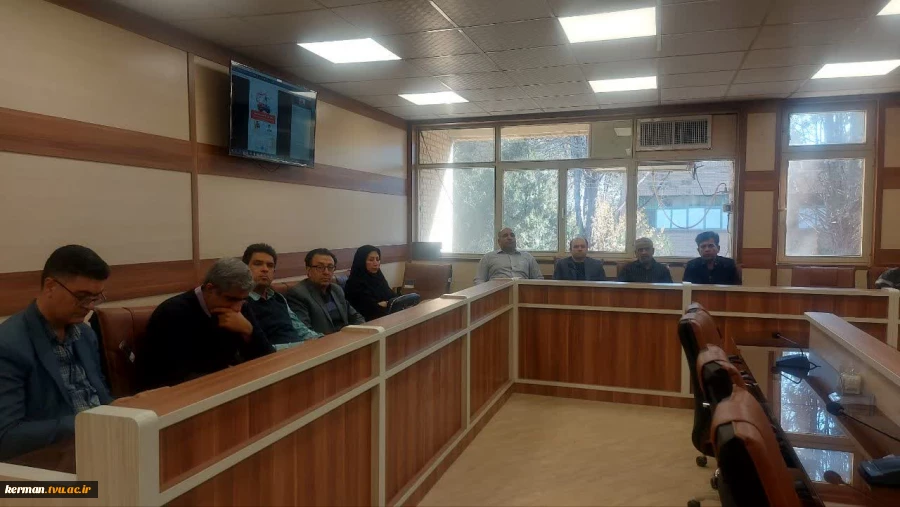 نشست تبیینی گرامیداشت هفته بسیج با حضور جمعی از دانشگاهیان بسیجی دانشگاه ملی مهارت _ واحد استانی کرمان، برگزار شد 6