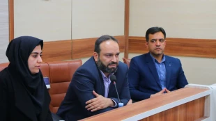 مدیر کل اداره ارتباطات و فناوری اطلاعات استان کرمان در جمع دانشجویان واحد استانی کرمان مطرح نمود:
 دانشجویان دانشگاه ملی مهارت، معماران فردای دیجیتال هستند و آینده در دستان شماست 3