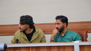 مدیر کل اداره ارتباطات و فناوری اطلاعات استان کرمان در جمع دانشجویان واحد استانی کرمان مطرح نمود:
 دانشجویان دانشگاه ملی مهارت، معماران فردای دیجیتال هستند و آینده در دستان شماست 3