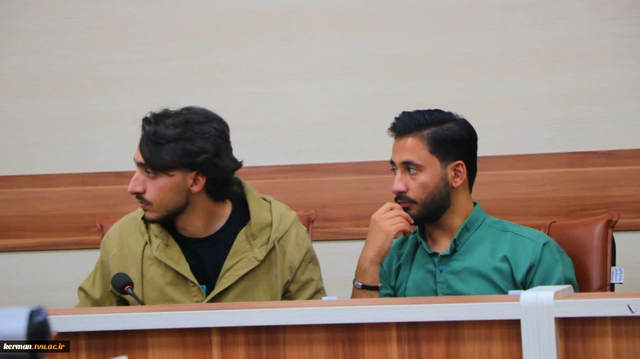 مدیر کل اداره ارتباطات و فناوری اطلاعات استان کرمان در جمع دانشجویان واحد استانی کرمان مطرح نمود:
 دانشجویان دانشگاه ملی مهارت، معماران فردای دیجیتال هستند و آینده در دستان شماست 3