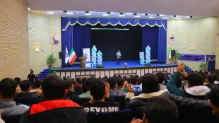 رئیس دانشگاه ملی مهارت واحد استانی کرمان در آئین بزرگداشت روز دانشجو عنوان کرد :
 دانشجویان آینده سازان و نقش آفرینان فردای کشورند / درخشش دانشکده شهید چمران کرمان در بین ۱۸۳ مرکز ملی مهارت 2