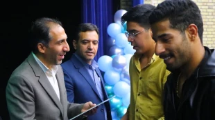 رئیس دانشگاه ملی مهارت واحد استانی کرمان در آئین بزرگداشت روز دانشجو عنوان کرد :
 دانشجویان آینده سازان و نقش آفرینان فردای کشورند / درخشش دانشکده شهید چمران کرمان در بین ۱۸۳ مرکز ملی مهارت 2