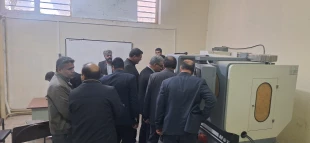 بازدید معاون حقوقی و امور مجلس وزارت علوم، تحقیقات و فناوری به همراه معاون فرهنگی و دانشجویی دانشگاه ملی مهارت از کارگاه‌ها و آزمایشگاه های دانشگاه ملی مهارت واحد استانی کرمان 12