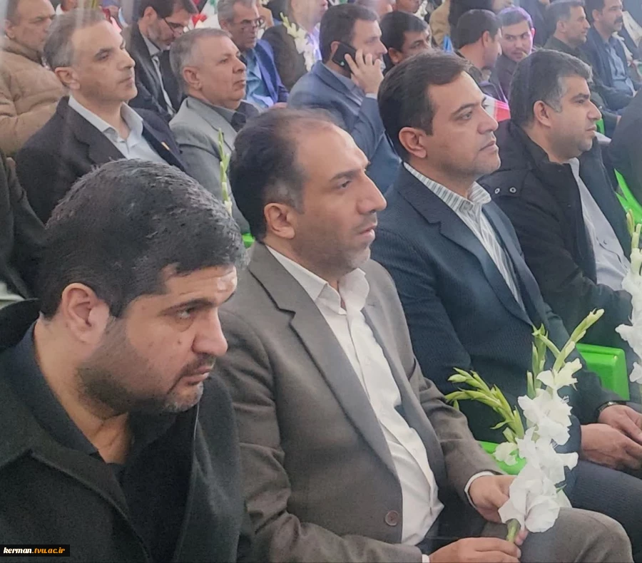 همزمان با سالروز ورود حضرت امام (ره) به میهن اسلامی:
مراسم بزرگداشت 12 بهمن در دیار مقاومت، برگزار شد 2