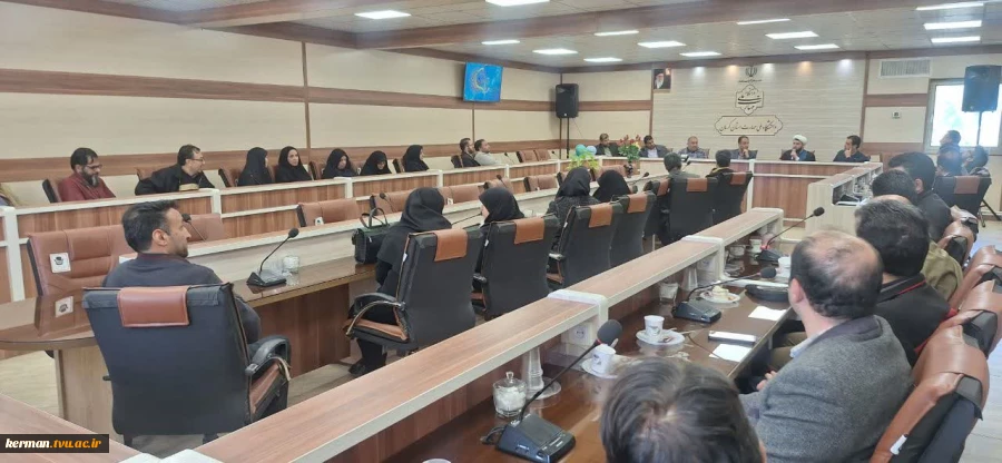 در آستانه چهل و هفتمین بهار پیروزی انقلاب اسلامی برگزار شد:
جشن گرامیداشت ایام ا... دهه فجر 3