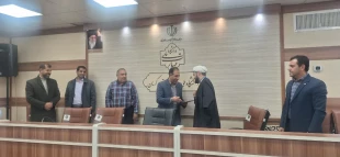 در آستانه چهل و هفتمین بهار پیروزی انقلاب اسلامی برگزار شد:
جشن گرامیداشت ایام ا... دهه فجر 4
