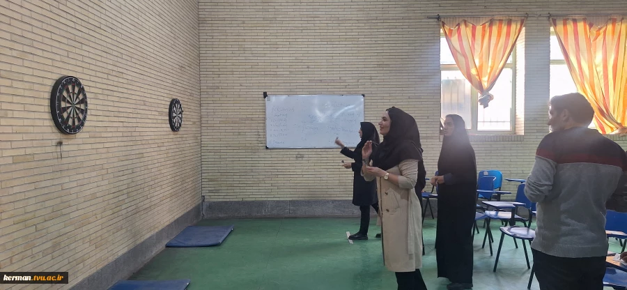 در آستانه چهل و هفتمین سالگرد پیروز انقلاب اسلامی و به مناسبت گرامیداشت ایام الله دهه فجر، برگزار شد:
مسابقات دارت کارکنان دانشگاه ملی مهارت واحد استانی کرمان 2