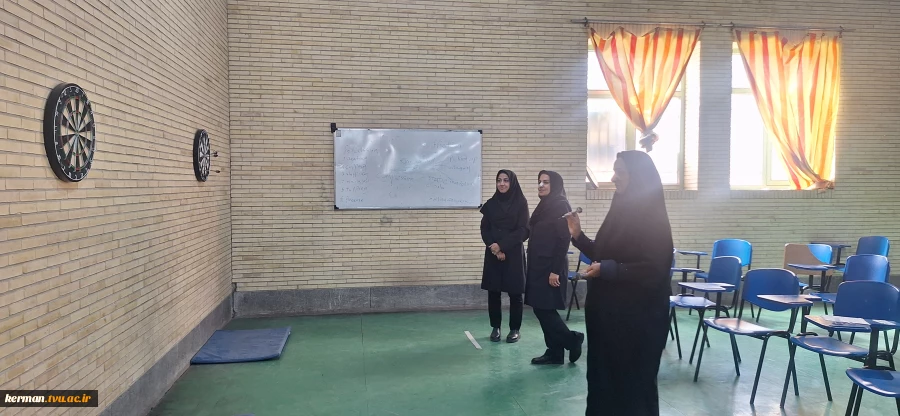 در آستانه چهل و هفتمین سالگرد پیروز انقلاب اسلامی و به مناسبت گرامیداشت ایام الله دهه فجر، برگزار شد:
مسابقات دارت کارکنان دانشگاه ملی مهارت واحد استانی کرمان 3