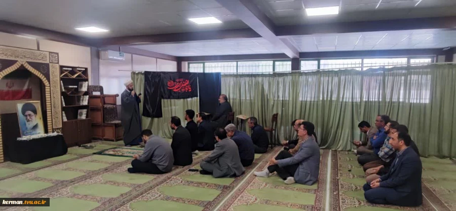 آئین بزرگداشت اربعین قاعد شهید امت  و شهدای جنگ رمضان در دانشگاه ملی مهارت واحد استانی کرمان برگزار شد 3