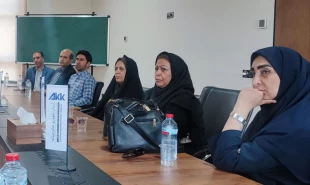 به منظور آشنایی با ظرفیت‌های صنعتی کشور و توسعه همکاری‌های آموزشی و مهارتی، رئیس واحد استانی کرمان و جمعی از مسئولان دانشگاه از شرکت آریان خودرو خاورمیانه بازدید بعمل آوردند. 4