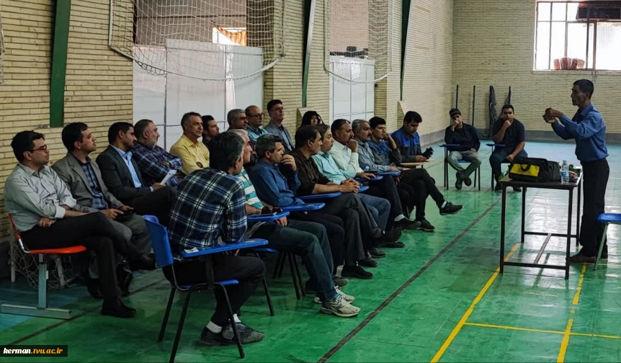 کارگاه آموزش عملی پیوند درختان و گیاهان در دانشگاه ملی مهارت واحد استانی کرمان، برگزار شد 5