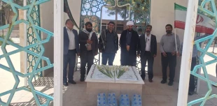 با حضور رئیس واحد استانی کرمان،  فرمانده و جانشین حوزه بسیج شهید چمران ادارات شهرستان کرمان:
ارسال آب‌های جمع‌آوری‌شده در پویش نذر آب به رزمندگان اسلام 3