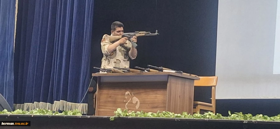 با حضور رئیس واحد استانی کرمان، فرمانده و جانشین حوزه بسیج شهید چمران ادارات شهرستان کرمان برگزار شد:
 کارگاه آموزشی اسلحه‌ شناسی 2