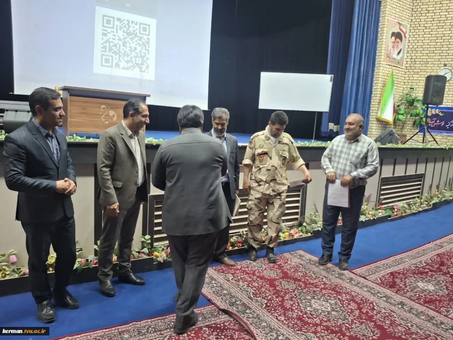 با حضور رئیس واحد استانی کرمان، فرمانده و جانشین حوزه بسیج شهید چمران ادارات شهرستان کرمان برگزار شد:
 کارگاه آموزشی اسلحه‌ شناسی 4
