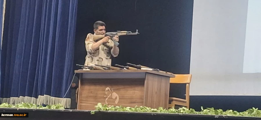با حضور رئیس واحد استانی کرمان، فرمانده و جانشین حوزه بسیج شهید چمران ادارات شهرستان کرمان برگزار شد:
 کارگاه آموزشی اسلحه‌ شناسی 2