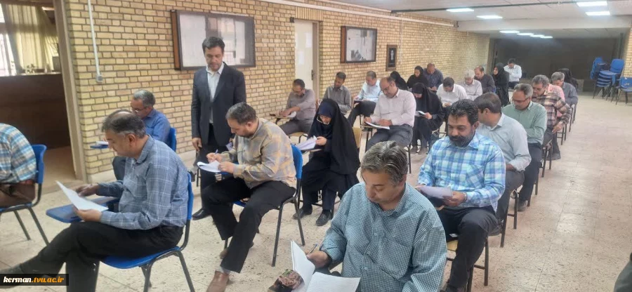 برگزاری مسابقه وصیت‌نامه امام خمینی(ره) ویژه کارکنان دانشکده شهید چمران کرمان 4