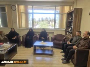 تقدیر از برگزیدگان مسابقه وصیت‌ نامه امام خمینی(ره) ویژه کارکنان دانشکده شهید چمران کرمان 3