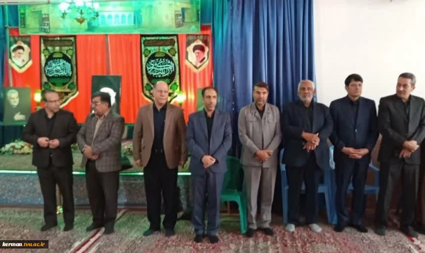 همزمان با آئین وداع با پیکر مطهر رهبر شهید انقلاب؛
حضور دانشگاهیان دانشگاه ملی مهارت واحد استانی کرمان در ویژه‌برنامه آقای شهید ایران و تجدید میثاق با آرمان‌ های والای رهبر شهید انقلاب 2