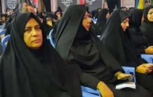 همزمان با آئین وداع با پیکر مطهر رهبر شهید انقلاب؛
حضور دانشگاهیان دانشگاه ملی مهارت واحد استانی کرمان در ویژه‌برنامه آقای شهید ایران و تجدید میثاق با آرمان‌ های والای رهبر شهید انقلاب 2