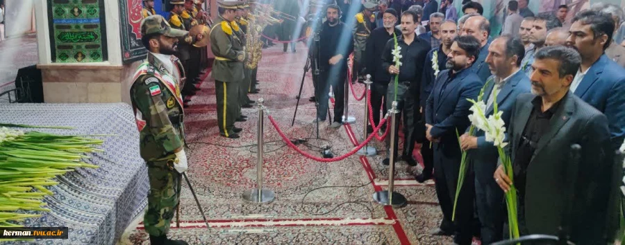 حضور رئیس دانشگاه ملی مهارت واحد استانی کرمان در مراسم بزرگداشت و ادای احترام مدیران و کارکنان دولت استان به آقای شهید ایران 6