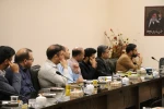 معاون امنیتی و انتظامی استاندار کرمان در دیدار با معاون فرهنگی و دانشجویی دانشگاه ملی مهارت، رئیس دانشگاه ملی مهارت واحد استانی کرمان و اعضای هیئت علمی:
دانشگاهیان فرماندهان میدان جنگ نرم هستند 2
