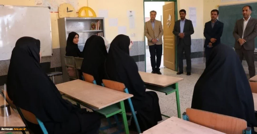 رئیس واحد استانی کرمان در نشست با دانشجویان جهادگر بر تداوم فعالیت‌های جهادی و بهره‌گیری از ظرفیت مهارتی دانشجویان تأکید کرد 5