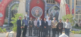 به مناسبت گرامیداشت هفته دفاع مقدس:
ادای احترام دانشگاهیان ملی مهارت واحد استانی کرمان به مقام شامخ شهدا 2