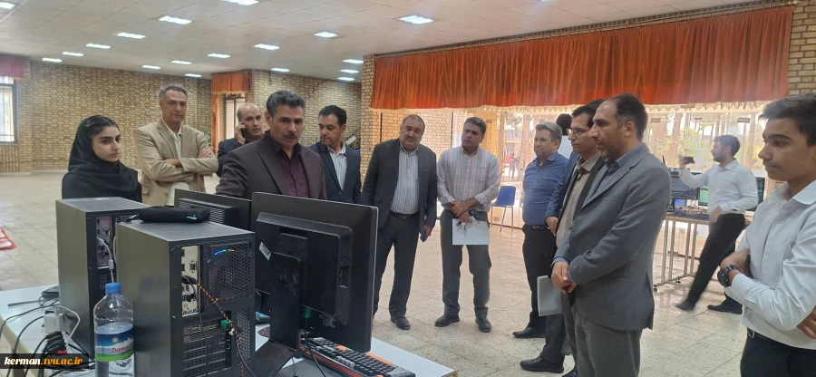 با هدف آشنایی دانشجویان با فناوری‌های نوین و فرصت‌های نوظهور بازار کار برگزار شد:
رویداد تخصصی چشم‌انداز آینده شغلی 3