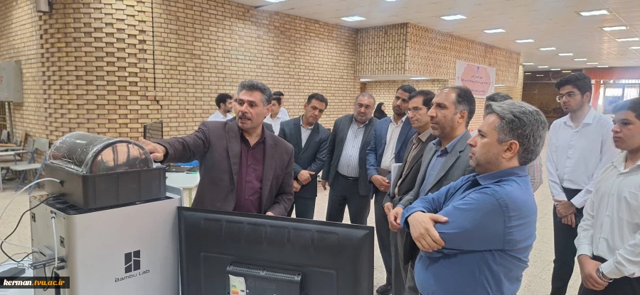 با هدف آشنایی دانشجویان با فناوری‌های نوین و فرصت‌های نوظهور بازار کار برگزار شد:
رویداد تخصصی چشم‌انداز آینده شغلی 3